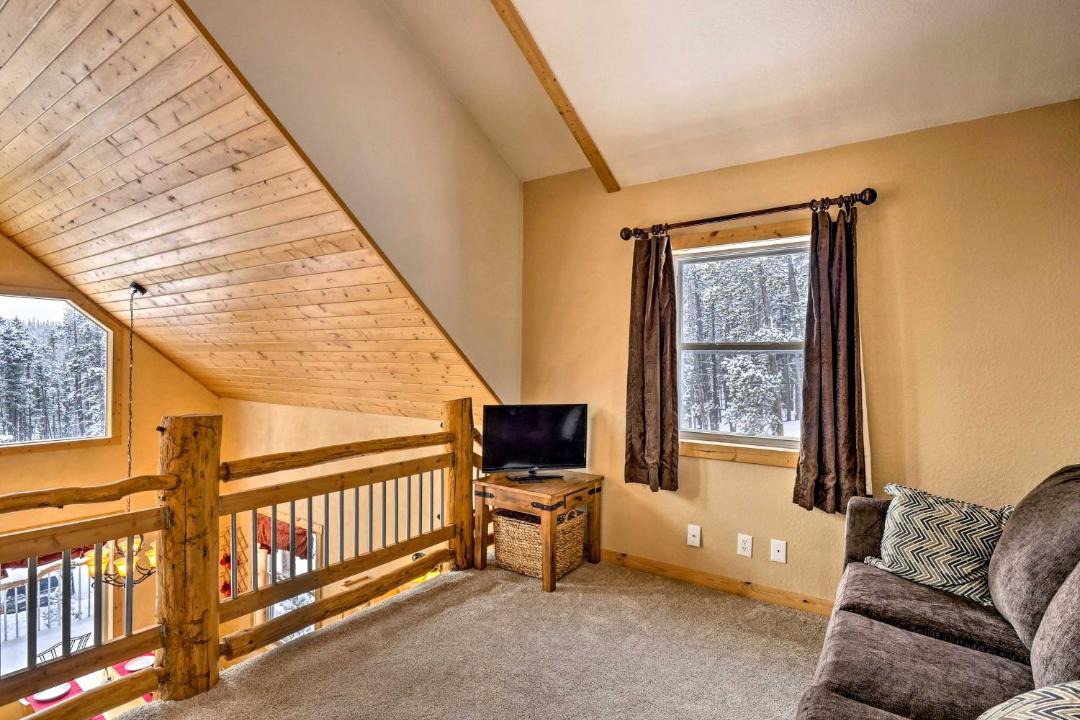 Photo of Livingroom in Valley of the Sun