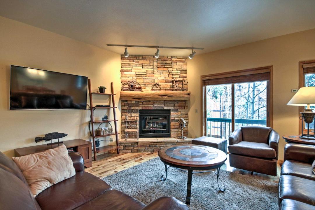 Photo of Livingroom in Four O'Clock