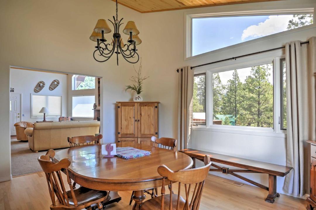 Photo of Livingroom in San Juan River Village