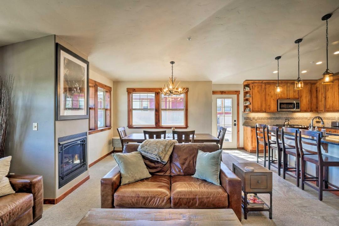 Photo of Livingroom in Fraser