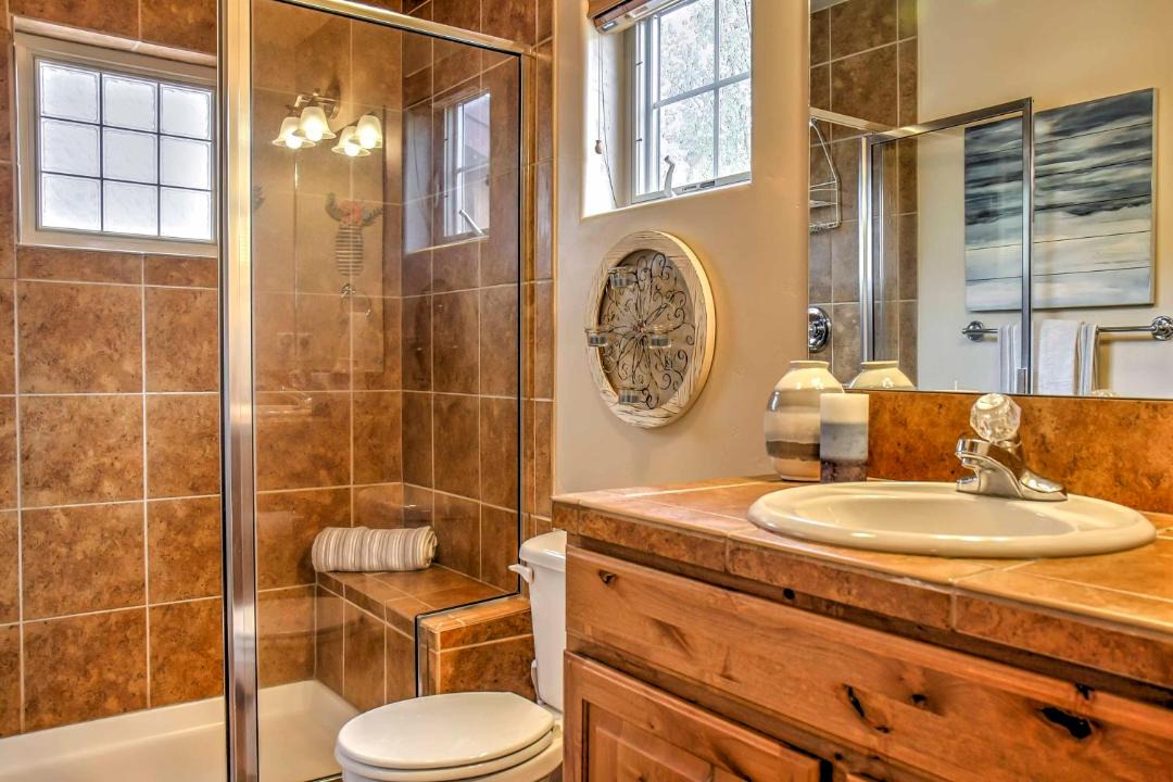 Photo of Bathroom in Fraser