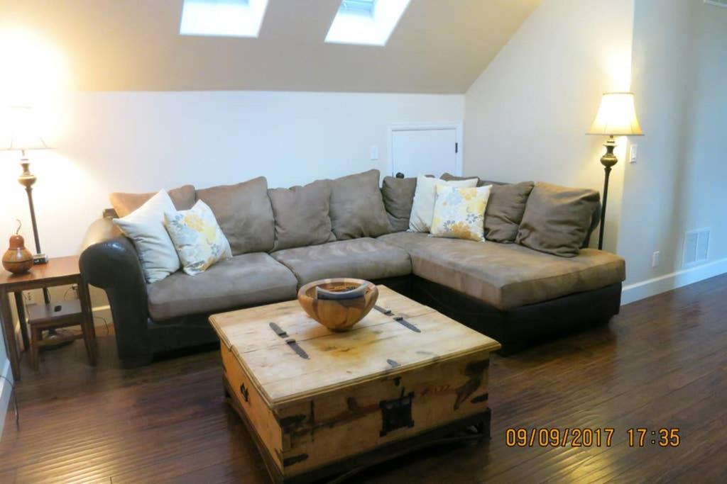 Photo of Livingroom in Sedalia