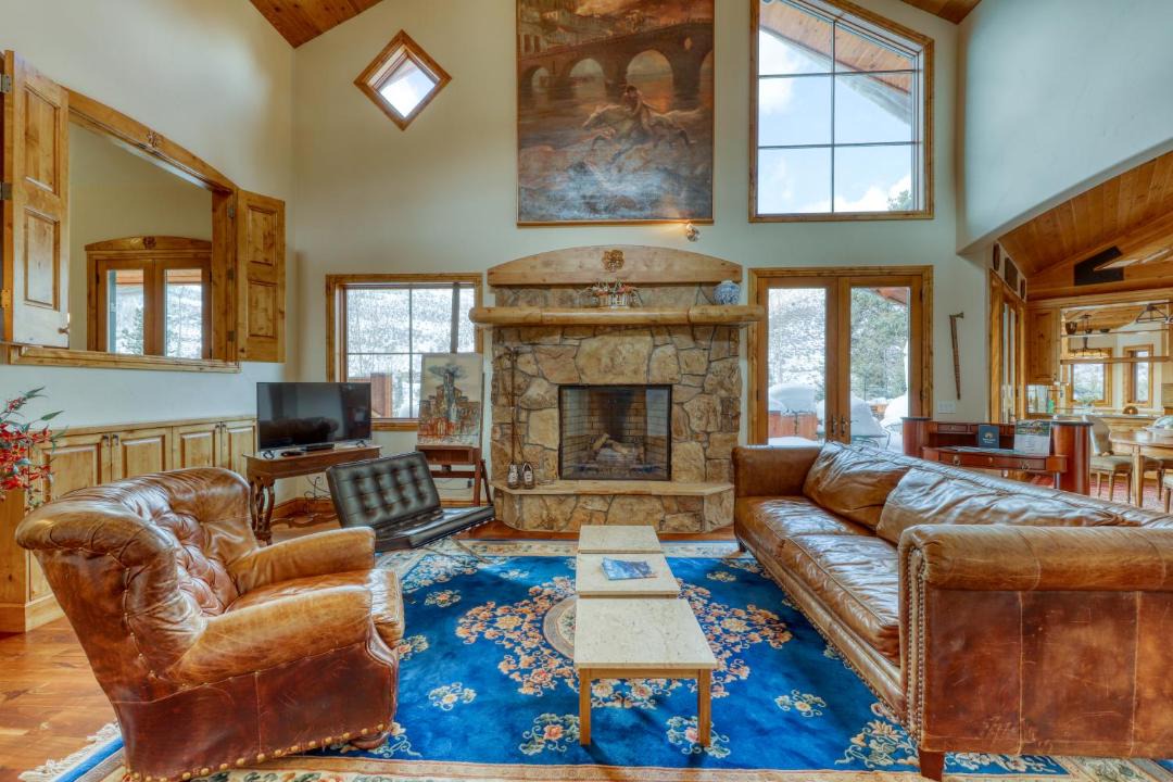 Photo of Livingroom in Highland Meadows