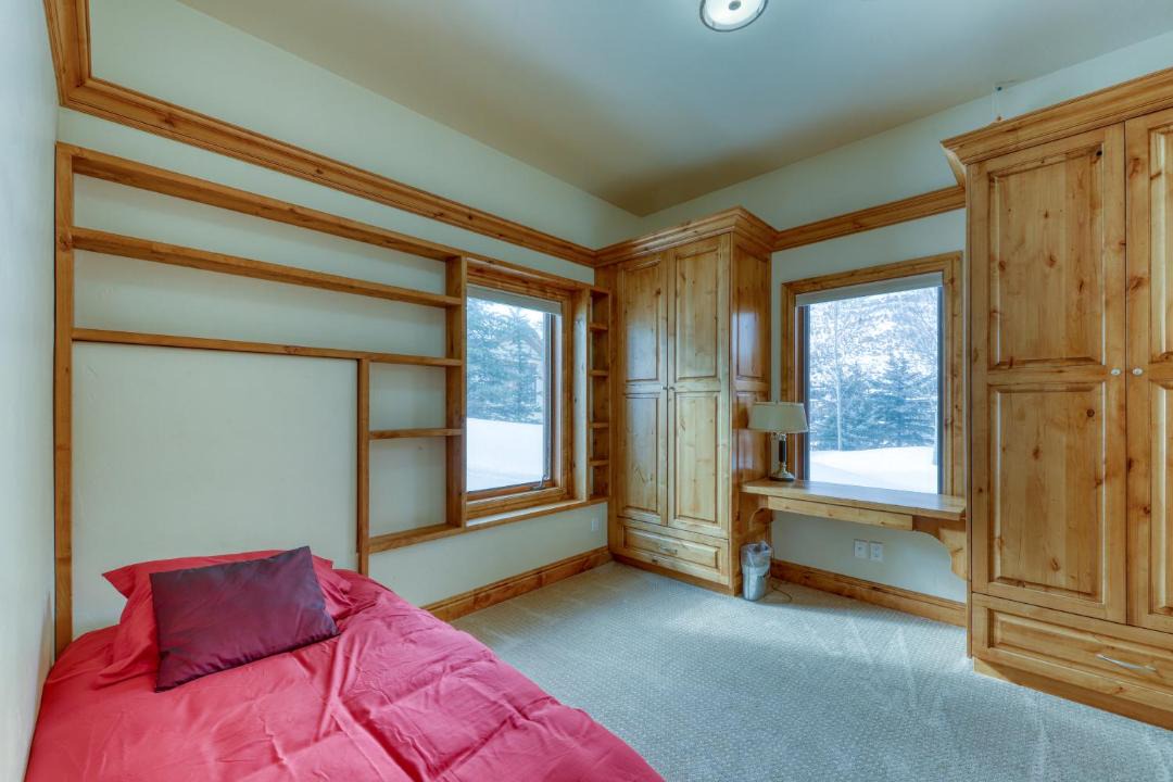 Photo of Others in Highland Meadows