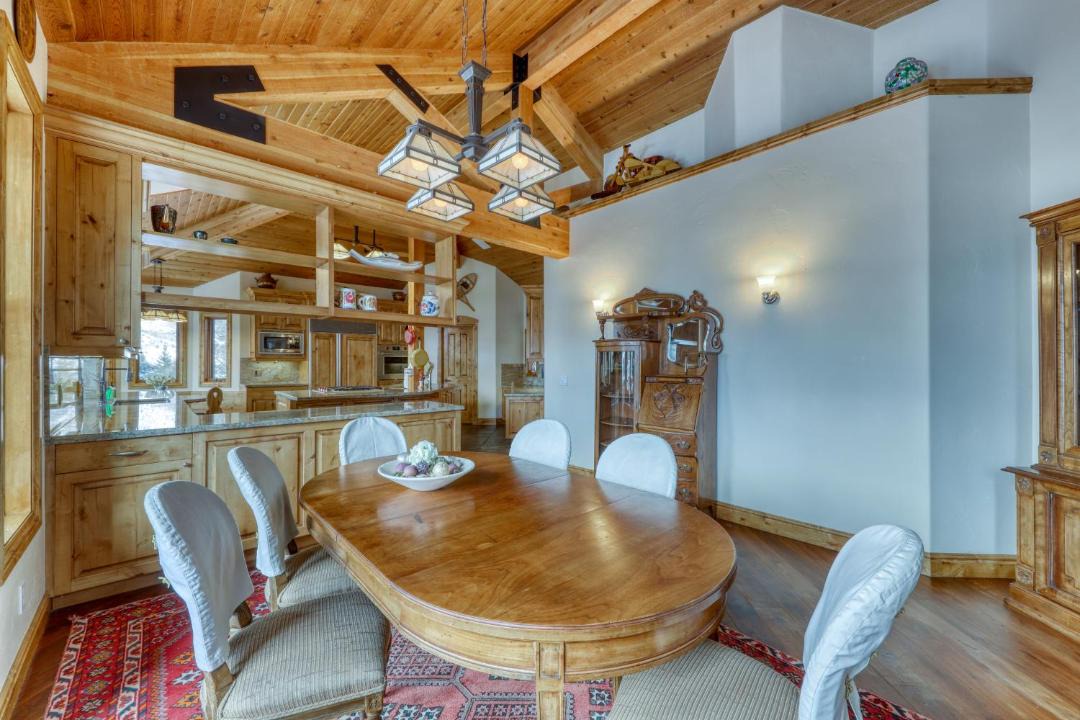 Photo of Livingroom in Highland Meadows