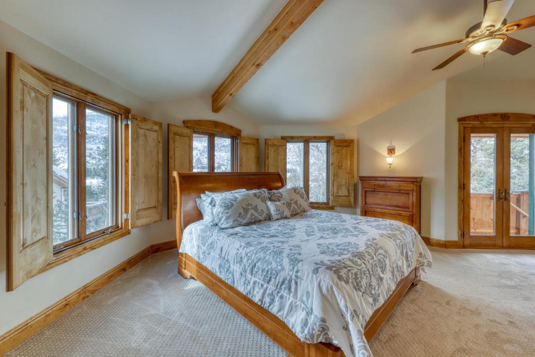 Photo of Bedroom in Highland Meadows