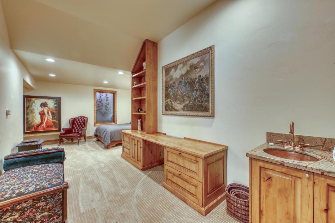Photo of Livingroom in Highland Meadows