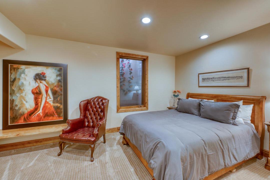 Photo of Bedroom in Highland Meadows