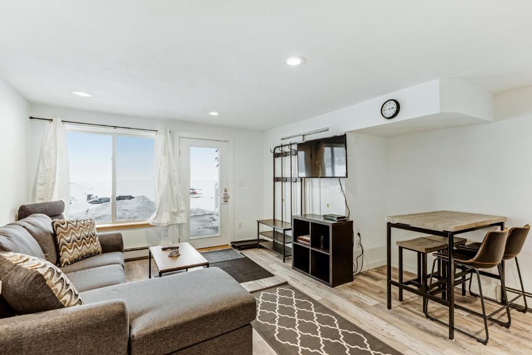 Photo of Livingroom in Dillon
