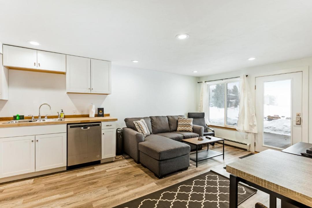 Photo of Livingroom in Dillon