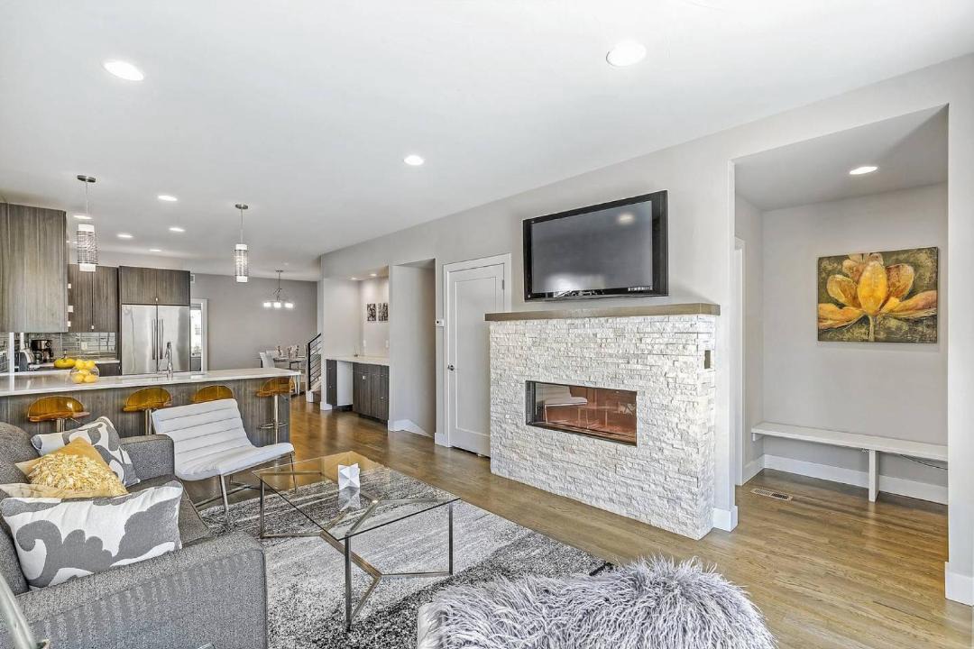 Photo of Livingroom in University