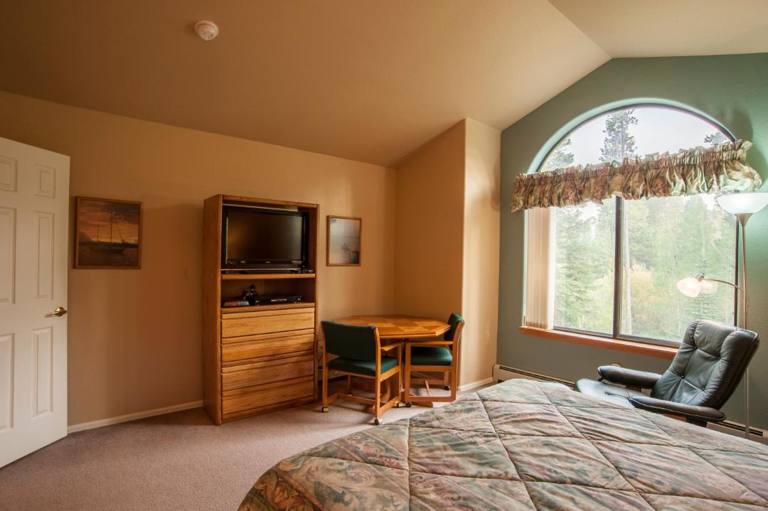 Photo of Bedroom in Park Forest Estates