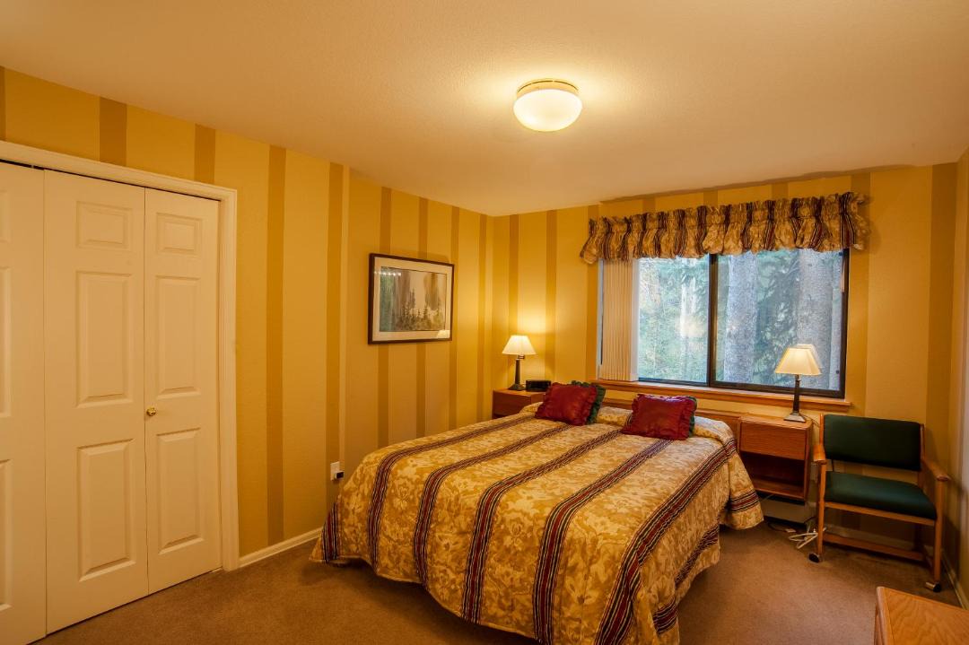 Photo of Bedroom in Park Forest Estates