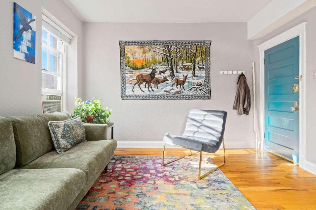 Photo of Livingroom in Capitol Hill