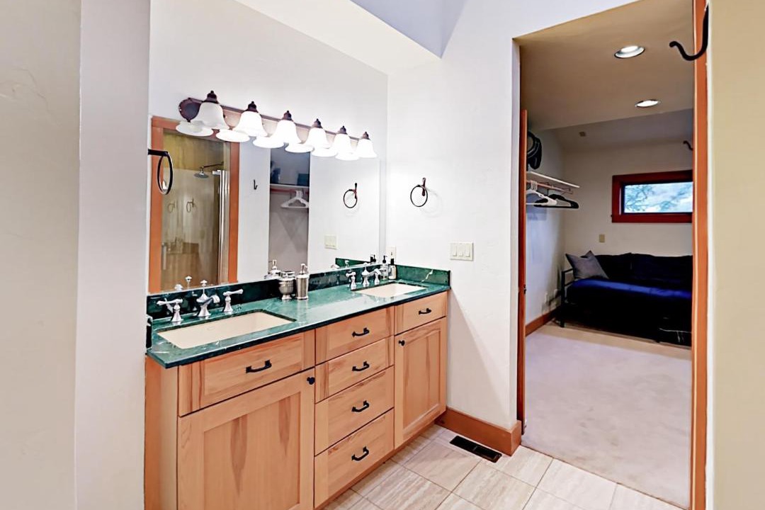 Photo of Kitchen in Highland Meadows