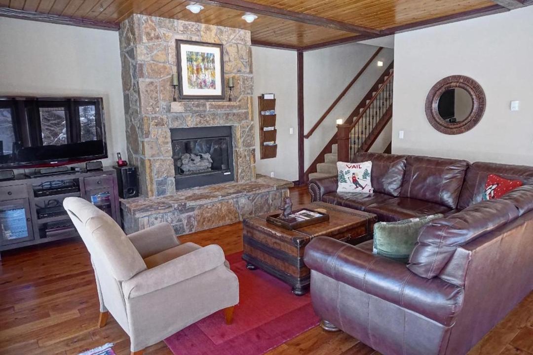 Photo of Livingroom in Highland Meadows