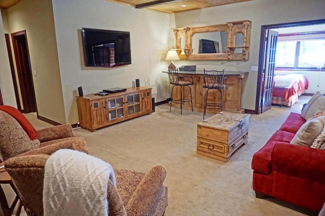 Photo of Livingroom in Highland Meadows