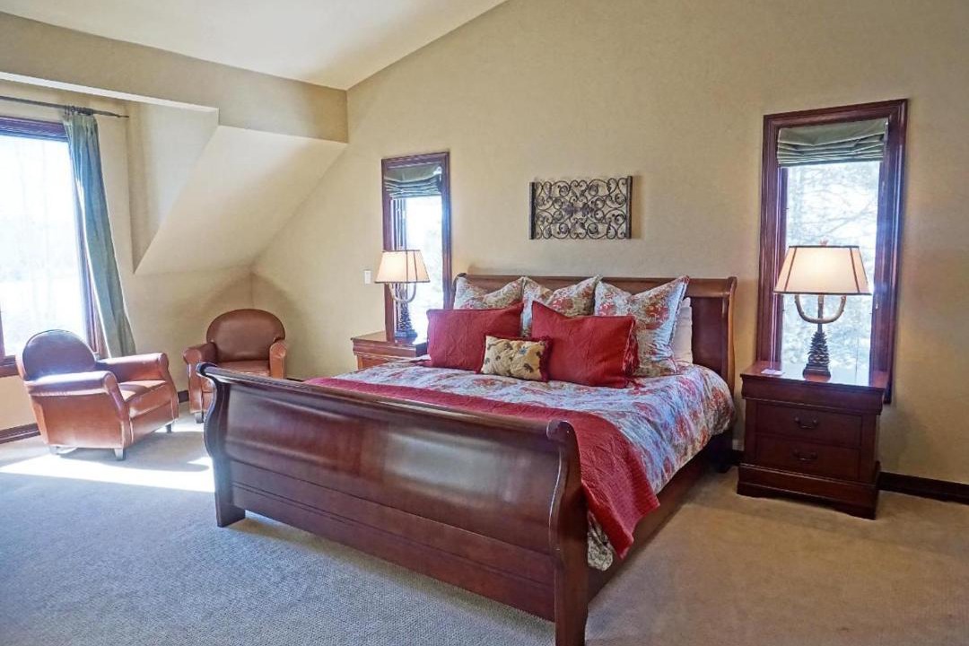 Photo of Bedroom in Highland Meadows