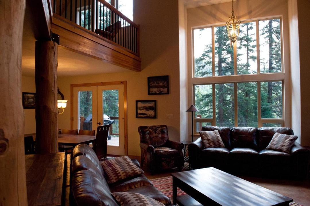 Photo of Livingroom in Columbine Lake