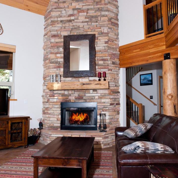 Photo of Livingroom in Columbine Lake