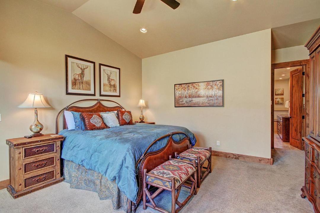 Photo of Bedroom in Fairmount On The River