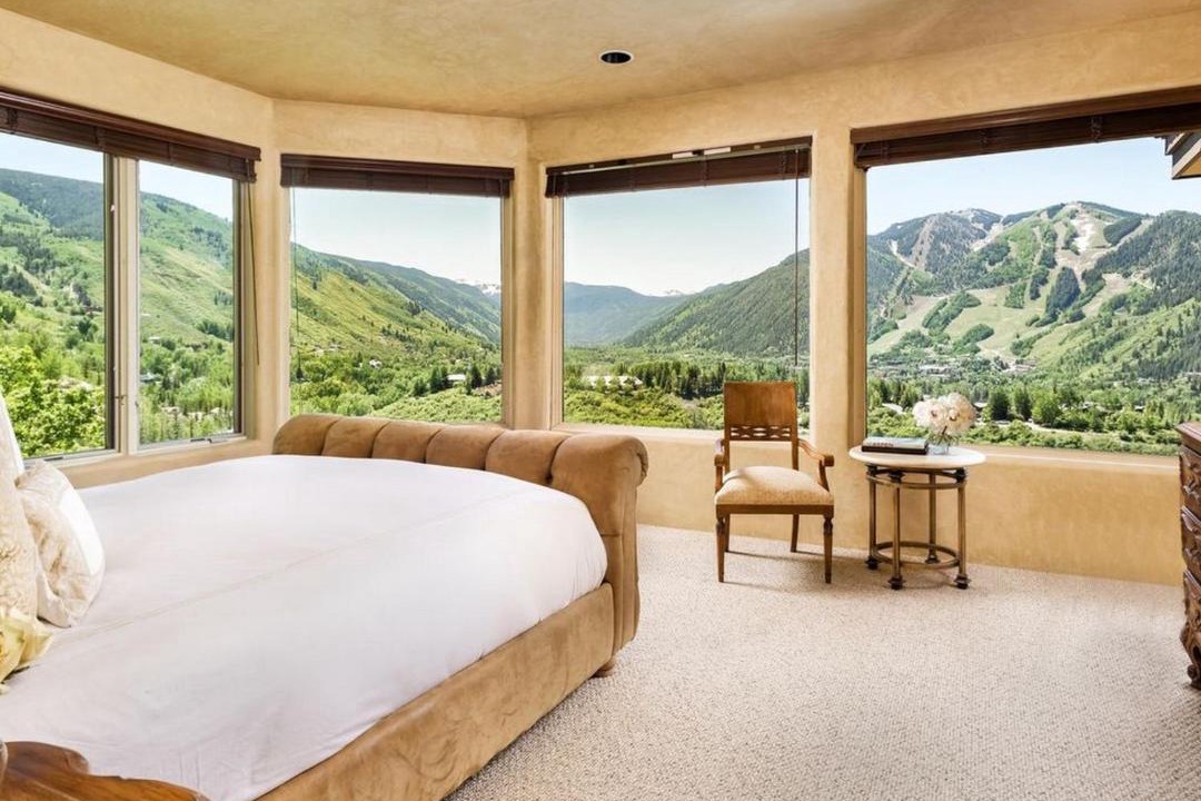 Photo of Bedroom in Red Mountain