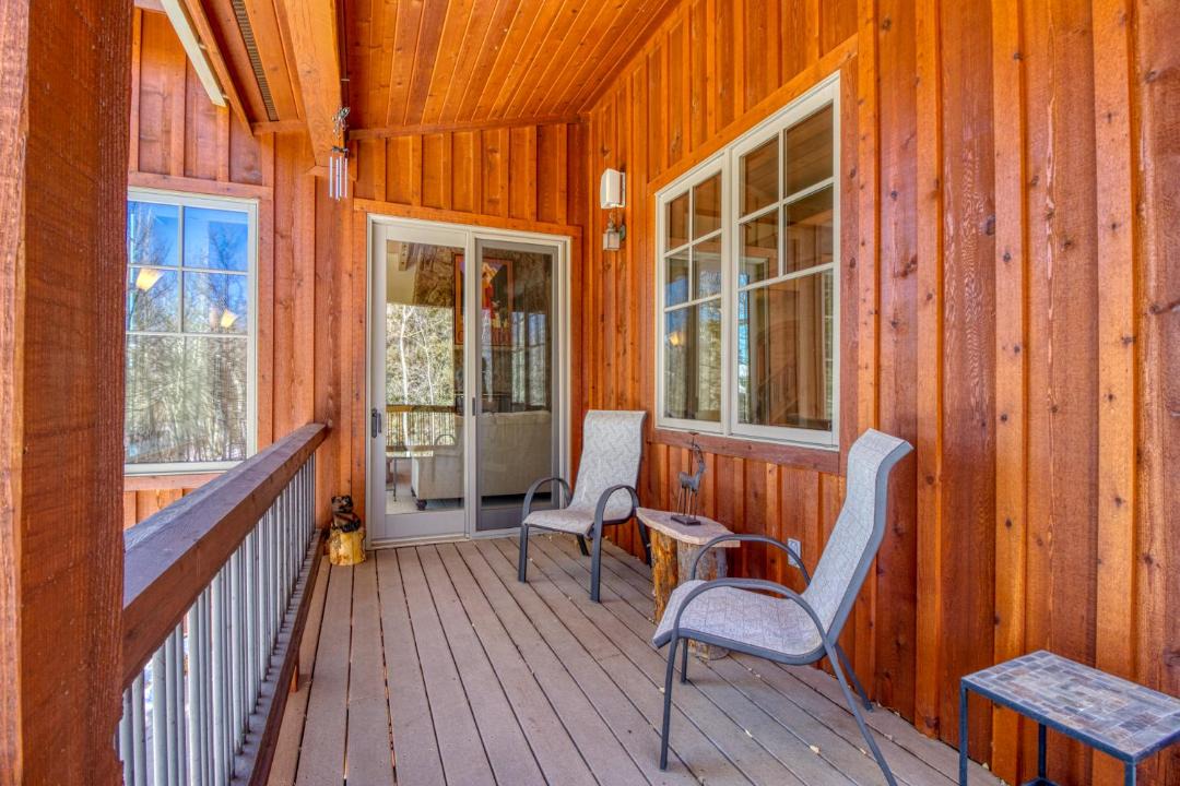 Photo of Patio Balcony in Three Peaks