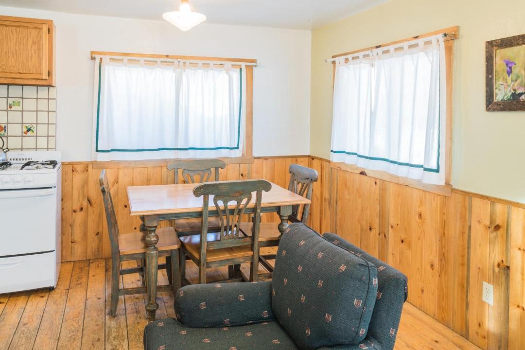 Photo of Livingroom in Clark