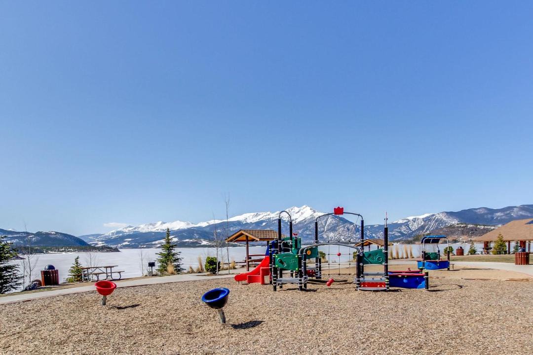 Photo of Others in Dillon