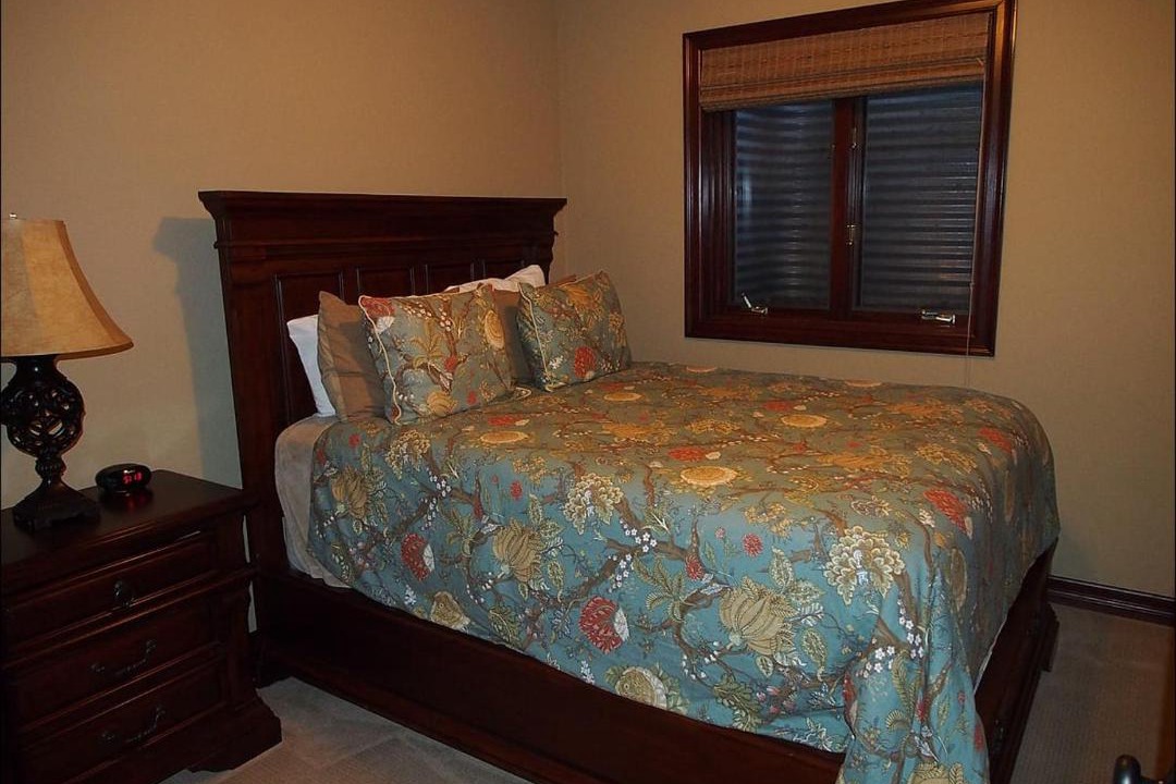 Photo of Bedroom in Highland Meadows