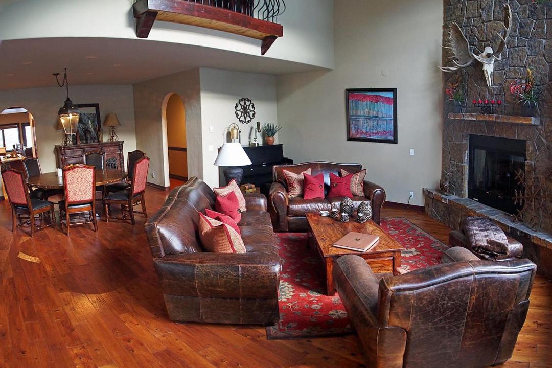 Photo of Livingroom in Highland Meadows
