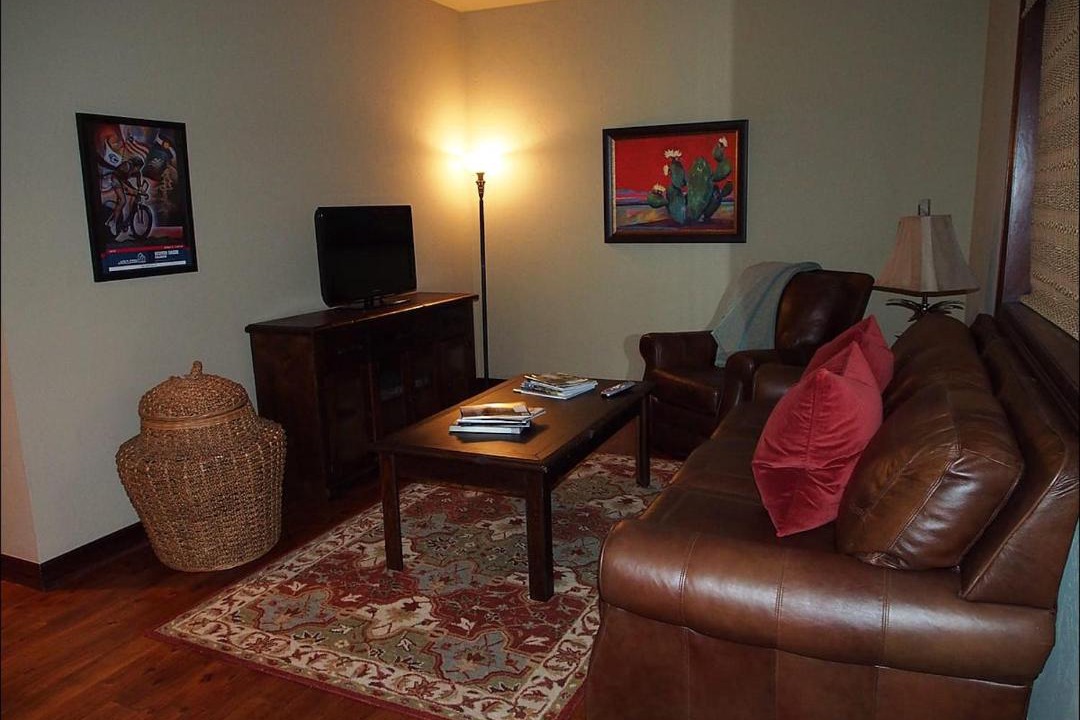 Photo of Livingroom in Highland Meadows
