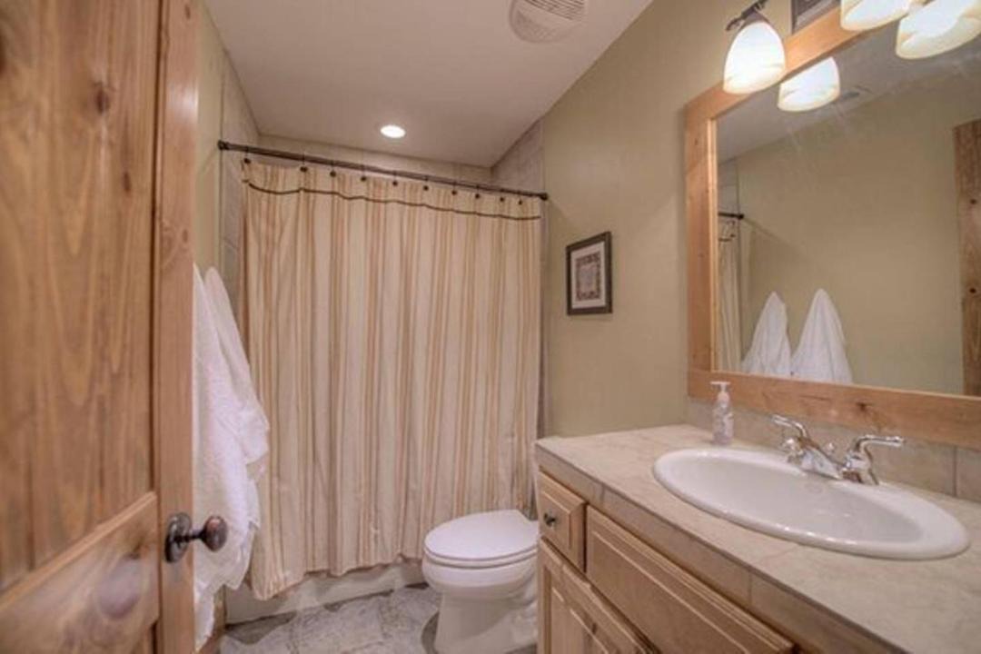 Photo of Bathroom in Vista Point