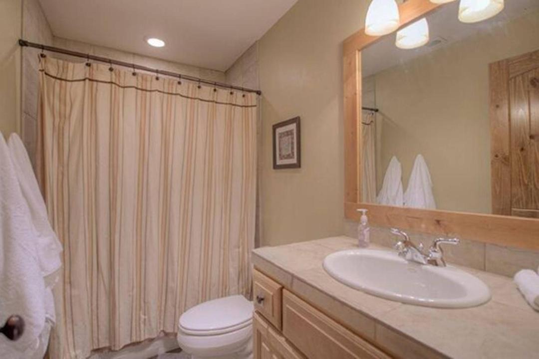 Photo of Bathroom in Vista Point