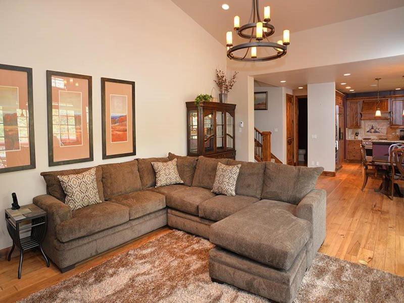 Photo of Livingroom in Intermountain