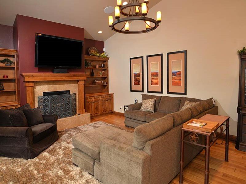 Photo of Livingroom in Intermountain