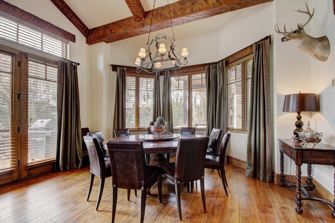 Photo of Livingroom in Gore Creek Place