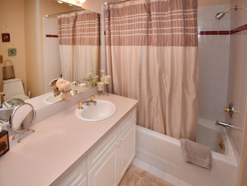 Photo of Bathroom in Highland Meadows