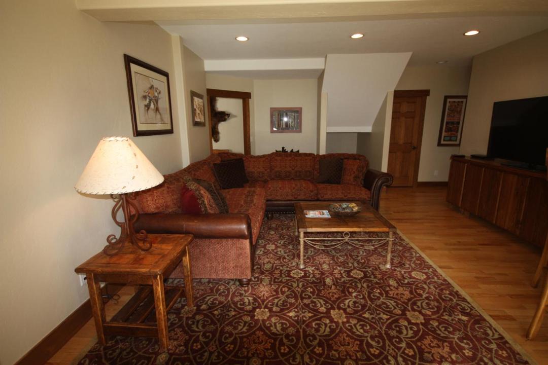 Photo of Livingroom in Crown