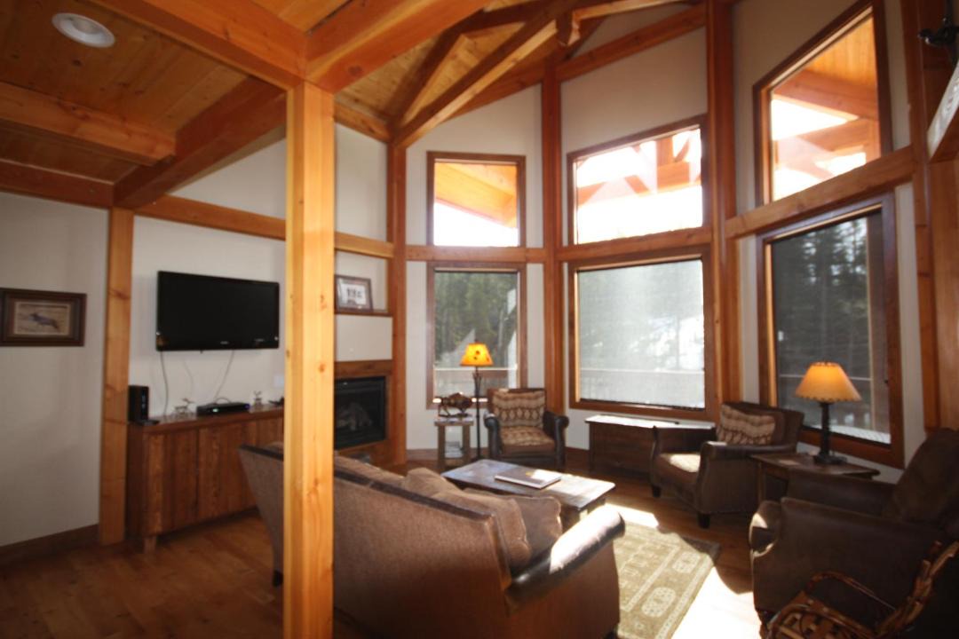 Photo of Livingroom in Crown