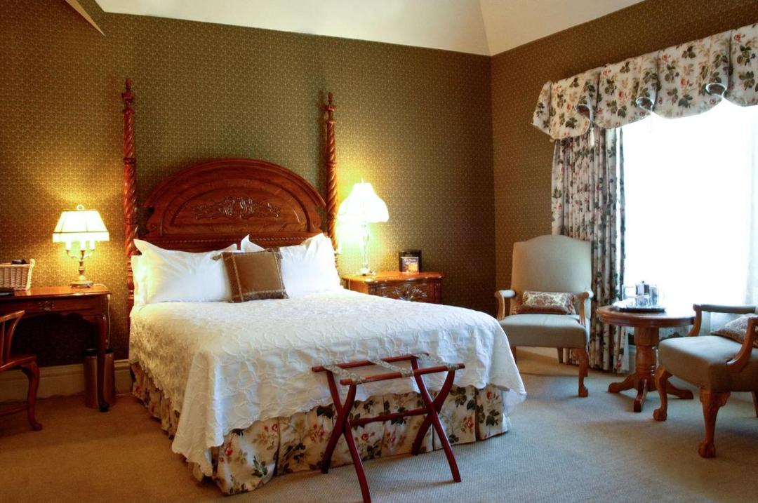 Photo of Bedroom in Manitou Springs Historic District