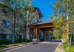 Comfort Suites Golden West on Evergreen Parkway