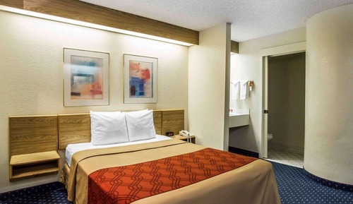 Standard Room, 1 Queen Bed, Non Smoking