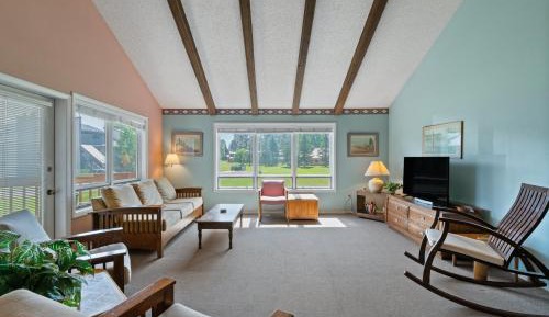 One Bedroom Apartment