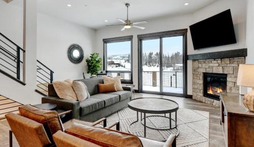 Three-Bedroom Townhouse