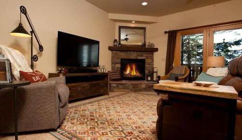 Three-Bedroom Vacation Home 
