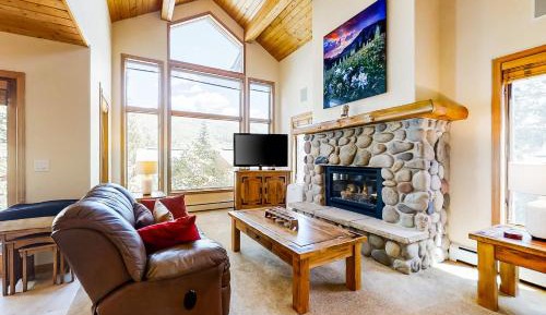 Four bedroom holiday home 