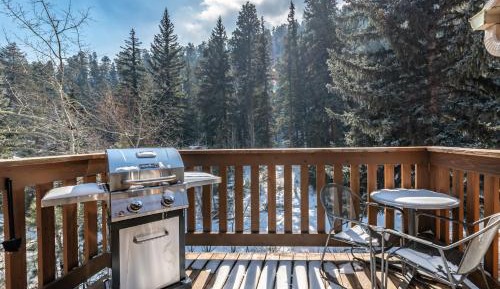 Riverview Suite End Unit