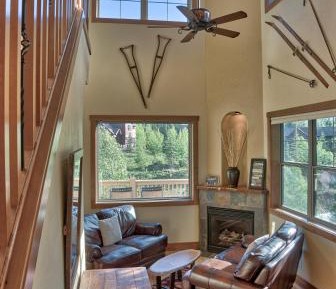 Four-Bedroom Holiday Home