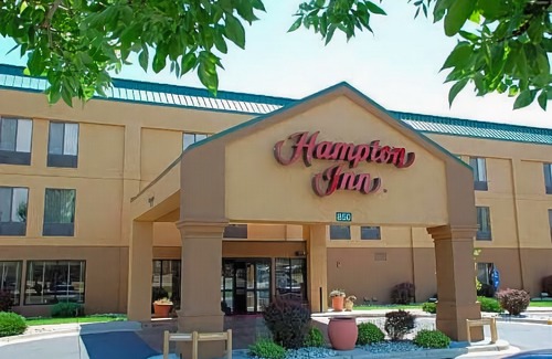 Longmont Hotel | Hampton Inn Longmont